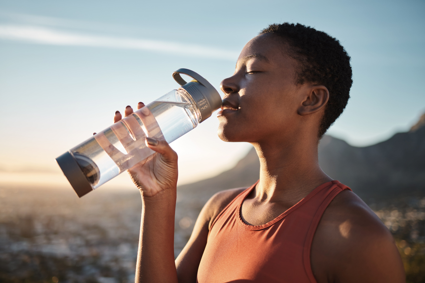 How to stay hydrated in hot weather